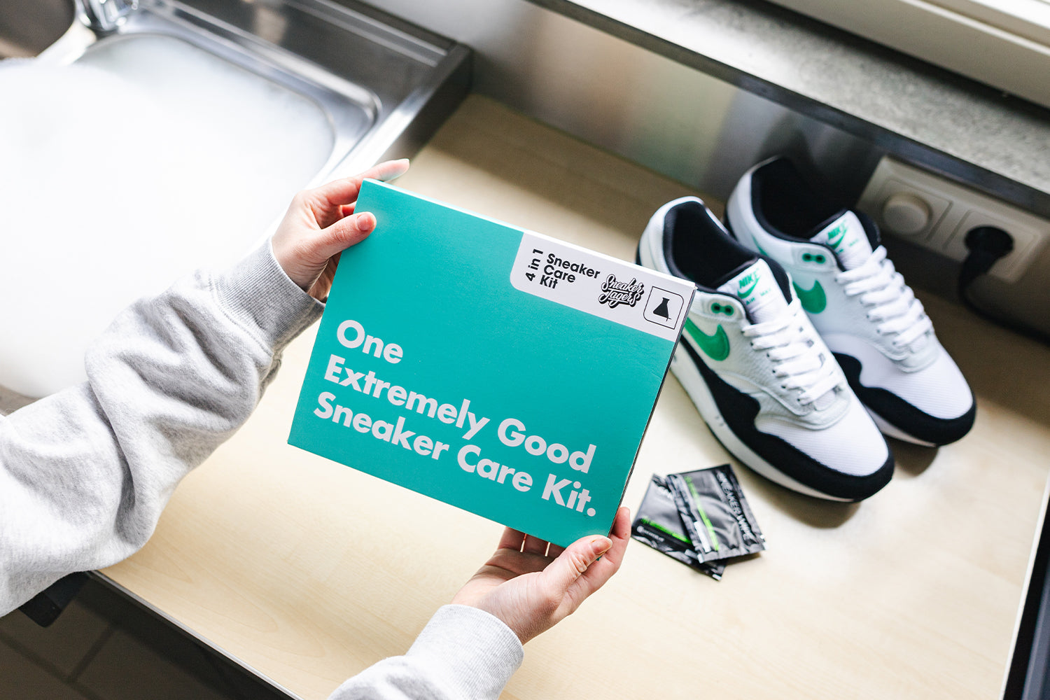Sneakerjagers x Sneaker LAB